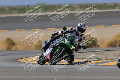 media/Oct-08-2022-SoCal Trackdays (Sat) [[1fc3beec89]]/Turn 14 (1050am)/